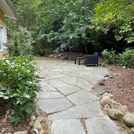 Spacious And Quiet Single-family In *