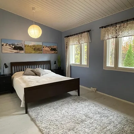 Spacious And Quiet Single-family In 펜션 에스포