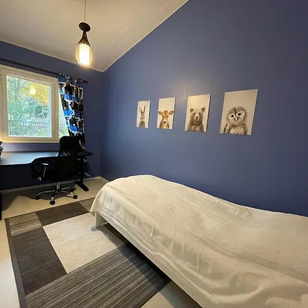Spacious And Quiet Single-family In 펜션 *