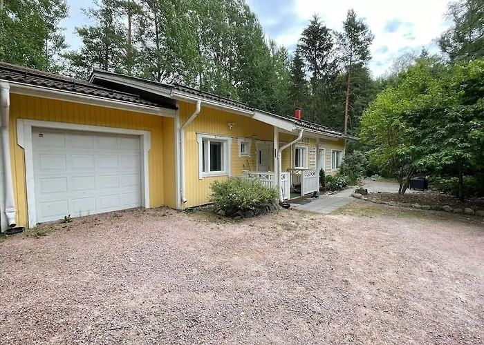 Spacious And Quiet Single-family In